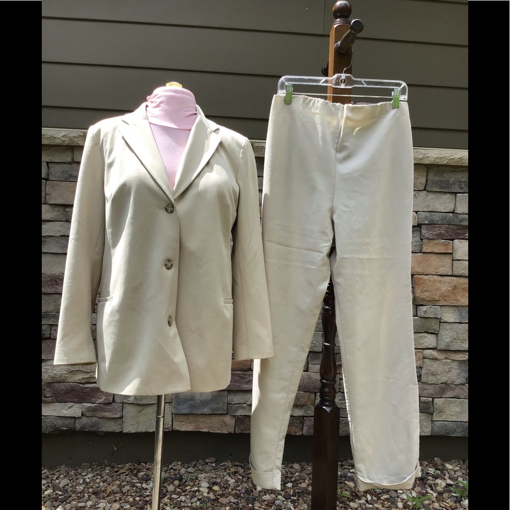 Motherhood maternity pantsuit size L jacket M pant